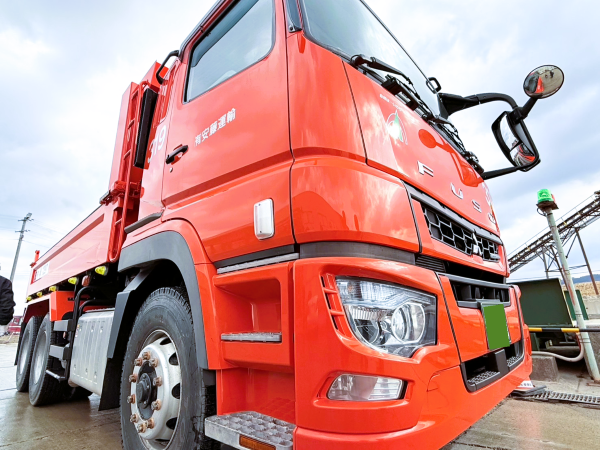 セミロングダンプ」と「トレーラーヘッド」が納車になりました | 新着